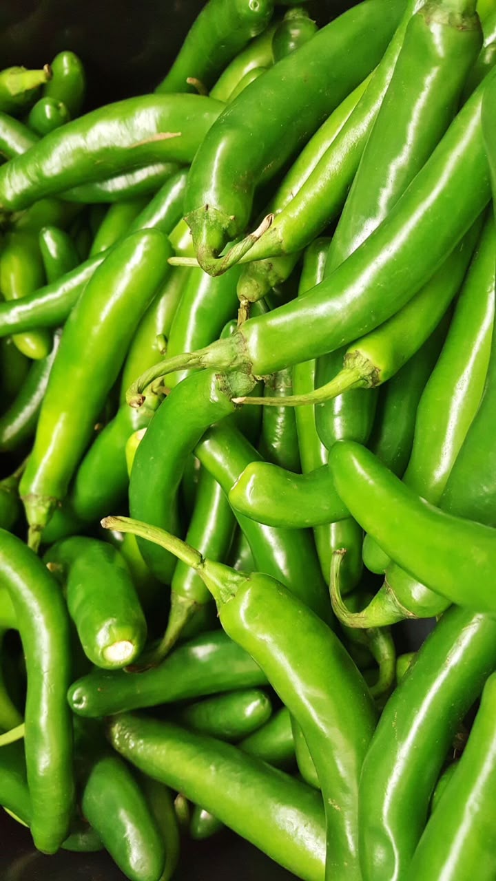 Cayenne Green Chilli Peppers